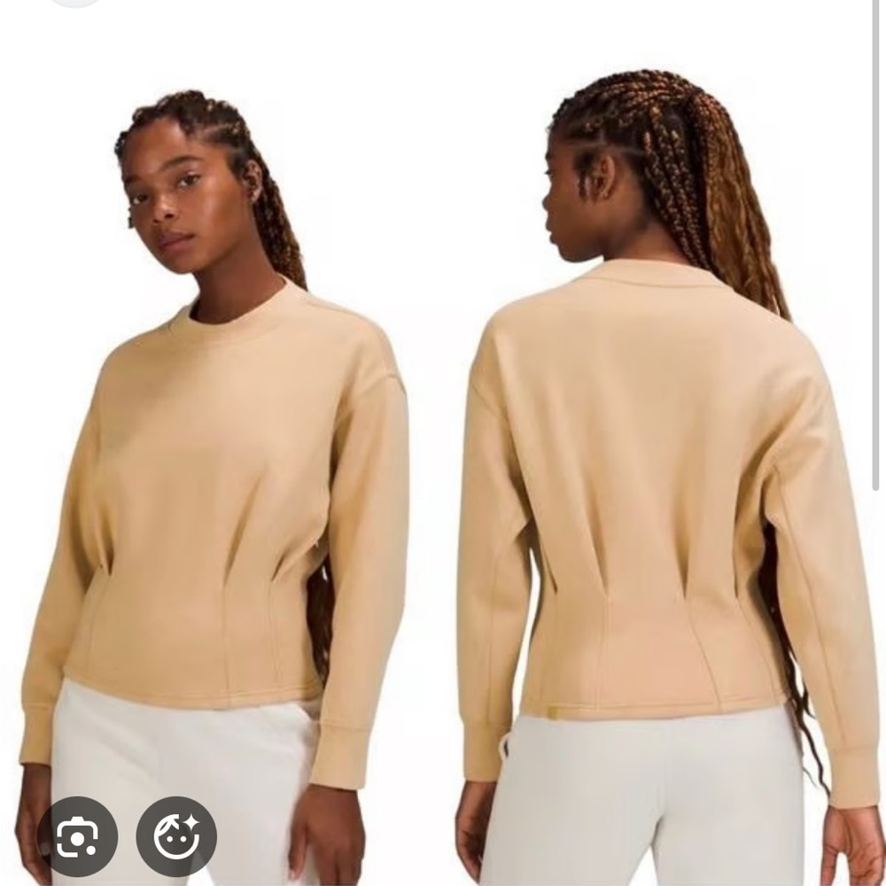 lululemon athletica Gathered Waist Pullover Crew